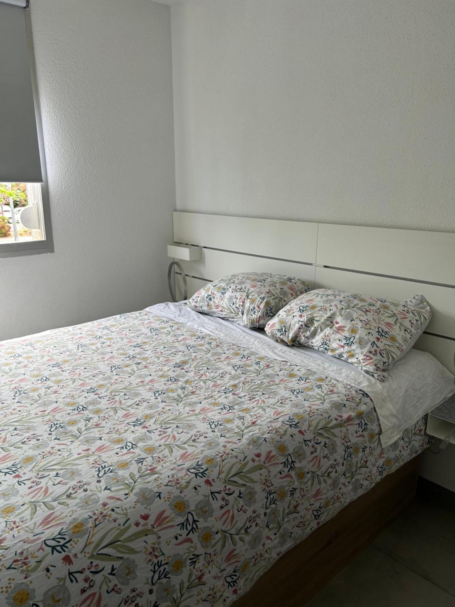 Apartment App T2 Climatise , 200 M *